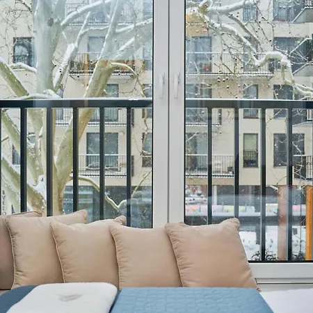 Modern Tumskie Ogrody With Ac & Balcony By Renters *
