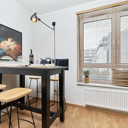 Apartamento Modern Tumskie Ogrody With Ac & Balcony By Renters Breslavia