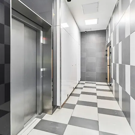 Modern Tumskie Ogrody With Ac & Balcony By Renters Apartment *